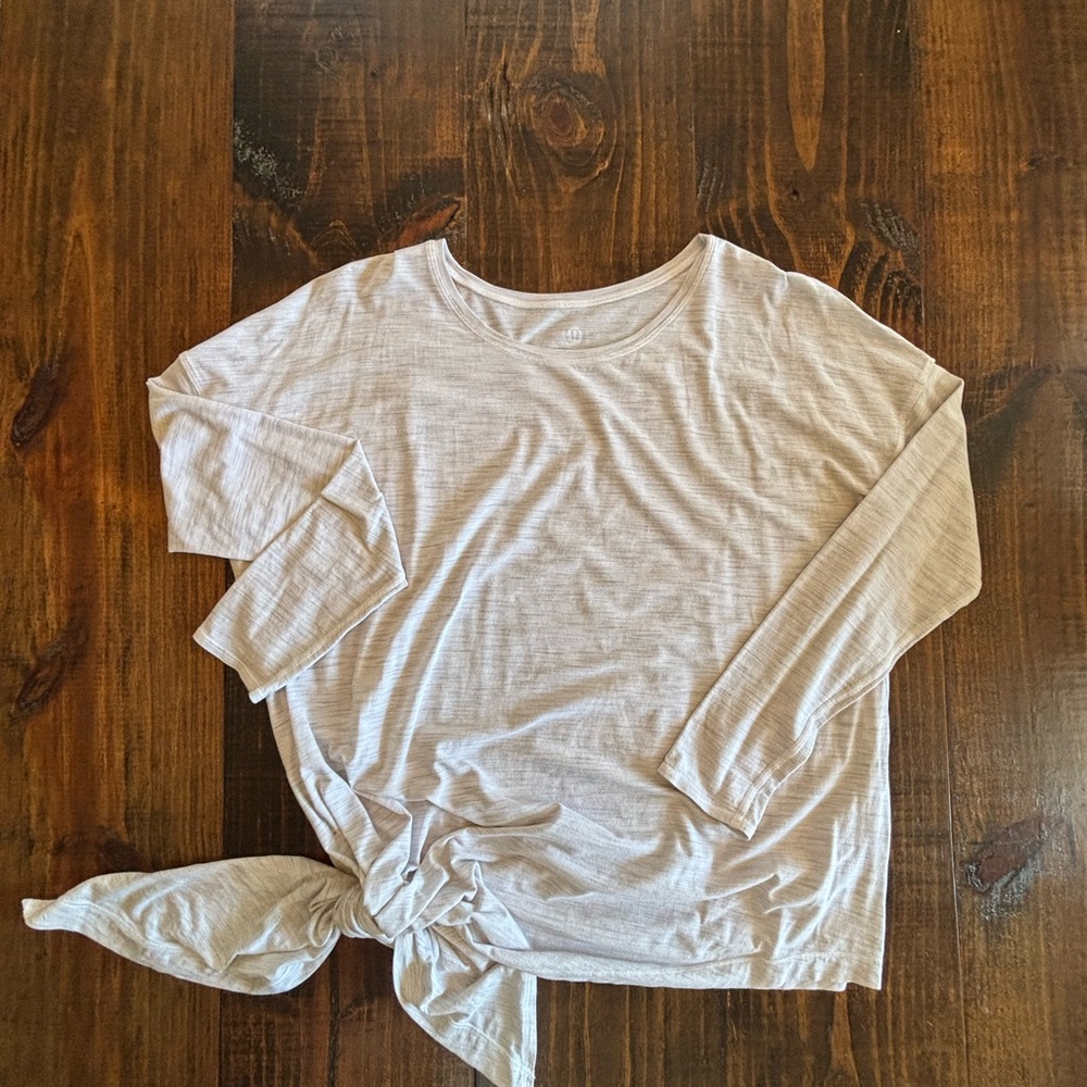 Lululemon Long Sleeve Women's Top